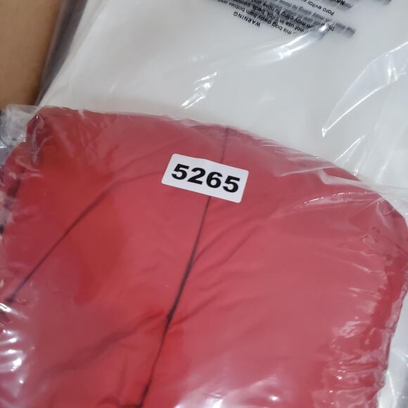 Uniqlo Jacket Womens Small Red Down Puffer Hooded Lightweight Windproof Winter - Picture 7 of 7